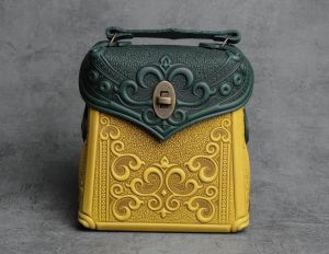 Hand tooled leather purse, 