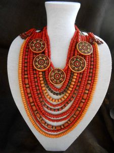 Chunky ethnic necklace