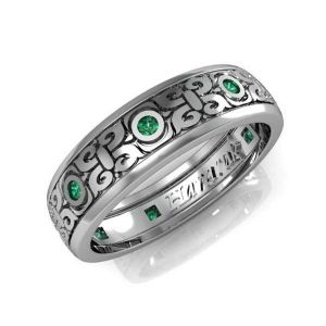 Gold wedding ring with Diamond and Emerald