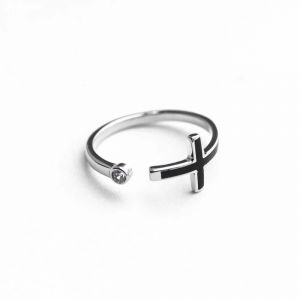 Black cross ring