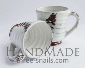 Керамічна дизайнерська чашка  "Біла класика"