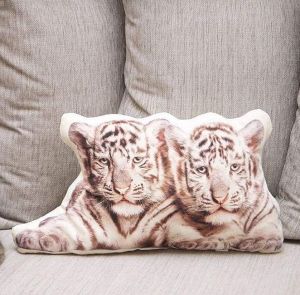 Подушка "Тигри"
