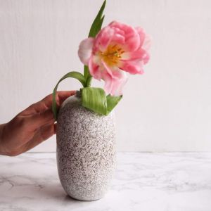 Сіра декоративна ваза