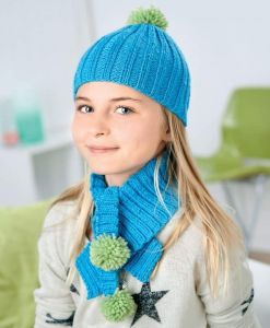 Дитячий в'язаний комплект: шапка, шарф, рукавиці