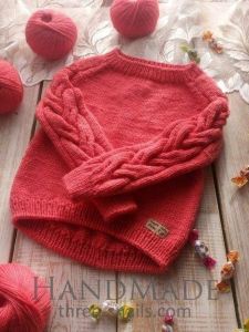 Knitted sweater for girls