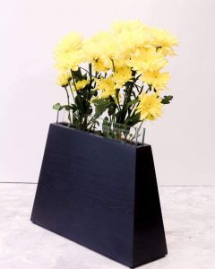 Сучасна геометрична чорна ваза для квітів