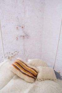 Вовняна подушка "Різнокольорові сни"