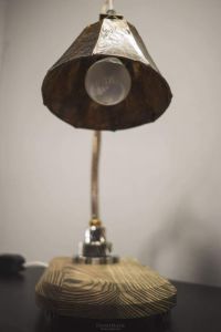 Настільна лампа з плафоном