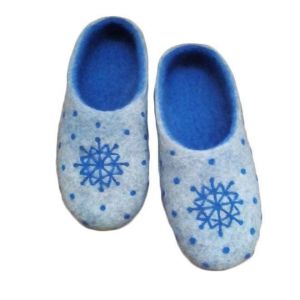 Winter mens house slippers