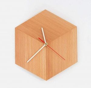 Шестигранний дерев'яний годинник