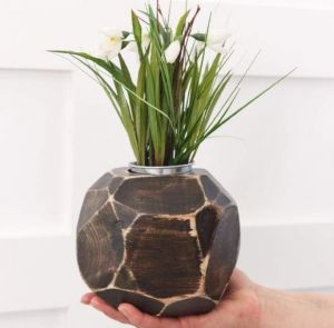 Дерев`яна ваза для квітів "Скарб природи"