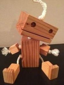 Дерев'яна іграшка "Робот"