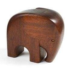 Дерев'яна статуетка слона