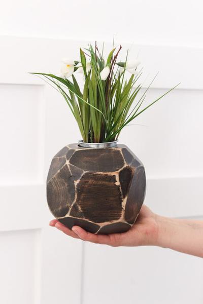 дерев'яна ваза для квітів